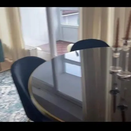 Luxury 1-bedroom With Parking Space 公寓